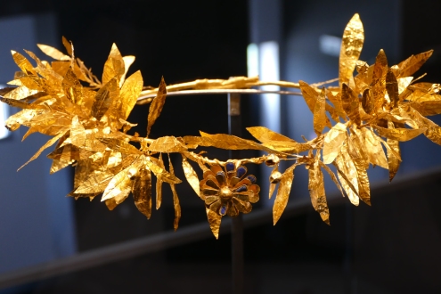 A Macedonian gold crown from a burial. Pella Museum